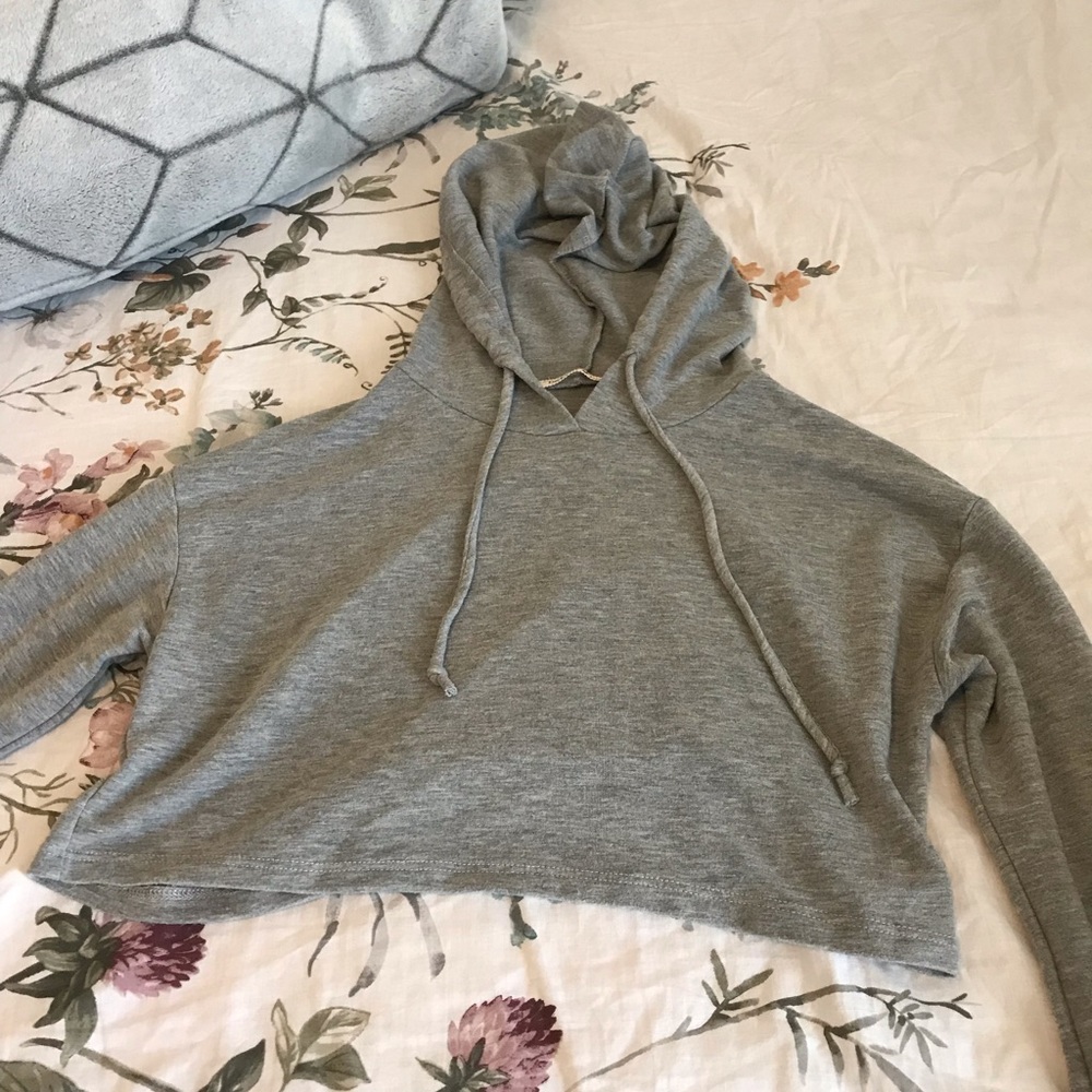 cropped hoodie